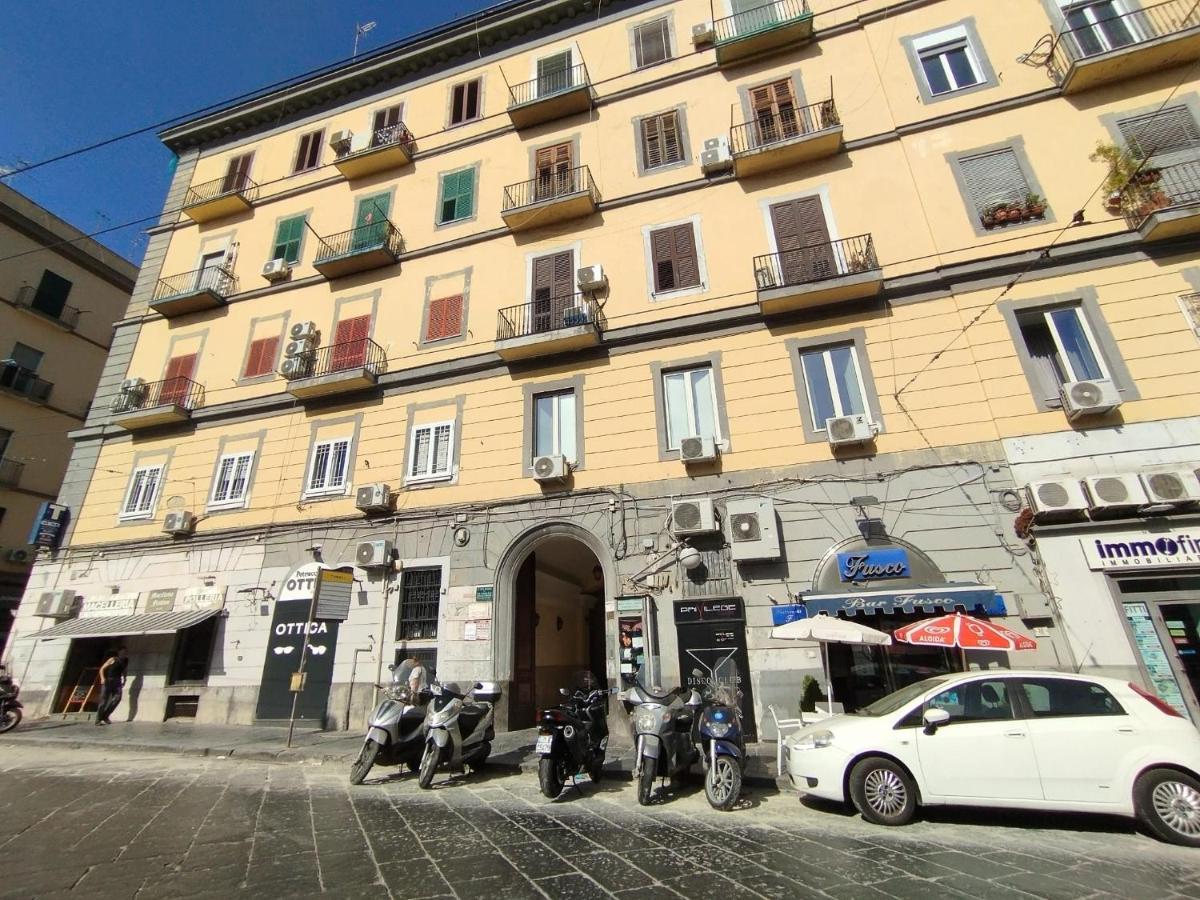 Casa Merisi Al Centro Storico Di Napoli Exterior photo